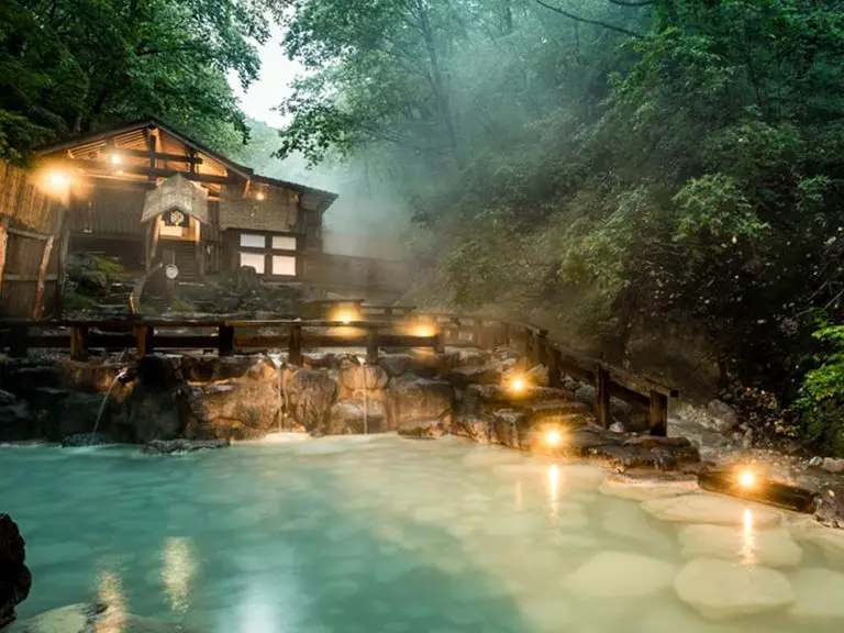 20 Famous Onsen Towns in Japan & Their Best Hot Springs – AlexRockinJapan